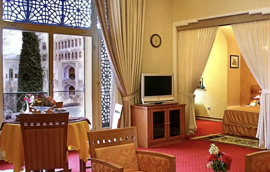 Pardis room